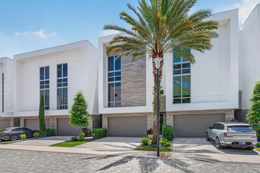 4130 NW 17th Avenue, Boca Raton, FL 33431 - #3