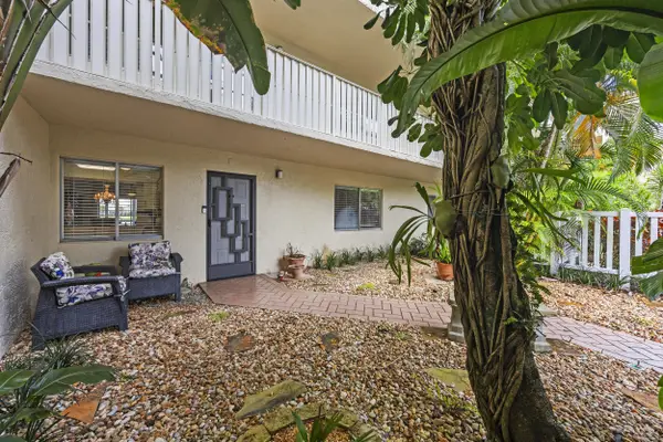 7146 Huntington Lane #105, Delray Beach, FL 33446