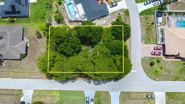 1300 SW Halford Avenue, Port St Lucie, FL 34953