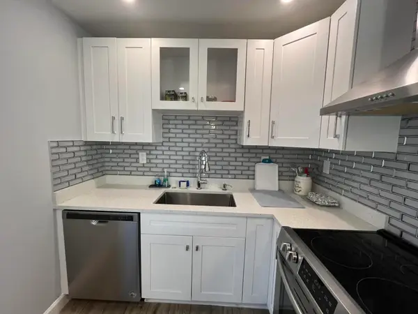 812 Burgundy Q, Delray Beach, FL 33484