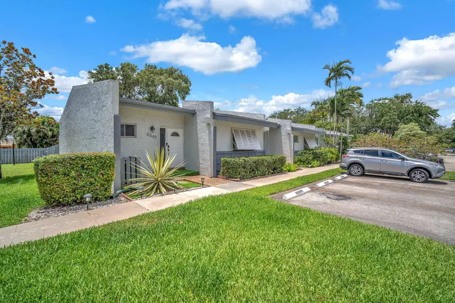 2347 N 37th Avenue, Hollywood, FL 33021 - #3