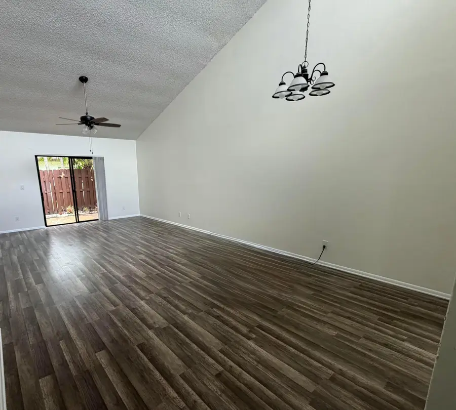1823 Abbey Road, West Palm Beach, FL 33415 - #3