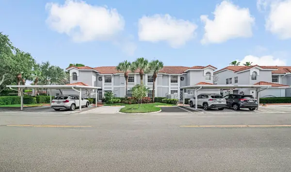 7384 Lake Meadow Way #201, Boynton Beach, FL 33437