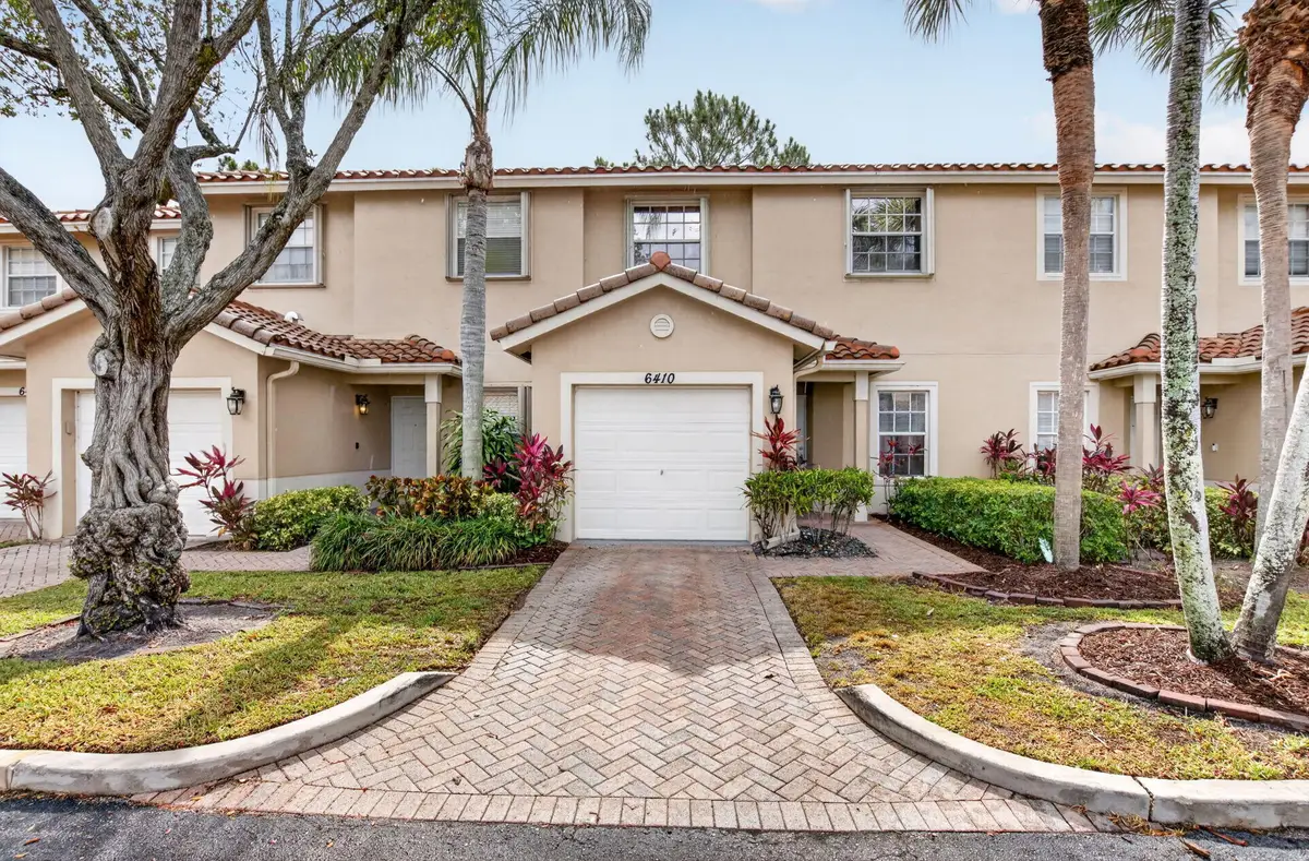 6410 Park Lake Circle, Boynton Beach, FL 33437 - #1