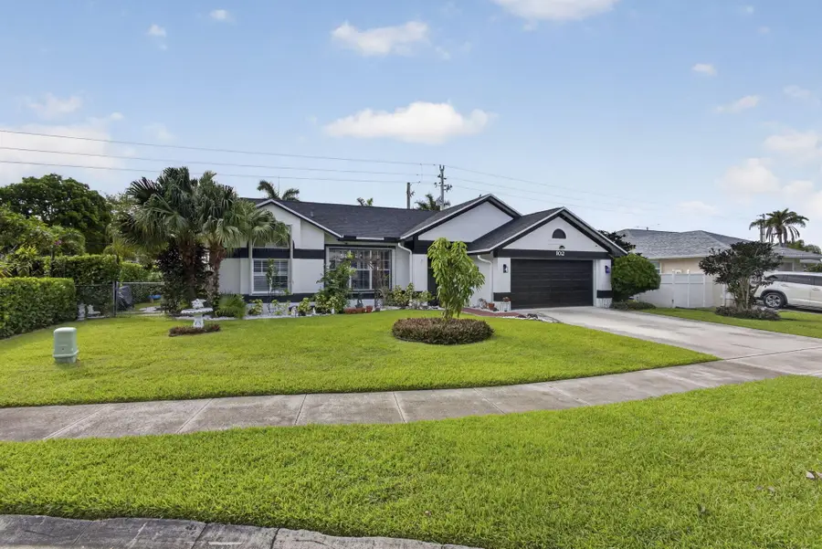 102 E Royal Pine Cir Court, Royal Palm Beach, FL 33411 - #2