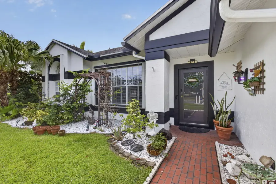 102 E Royal Pine Cir Court, Royal Palm Beach, FL 33411 - #3