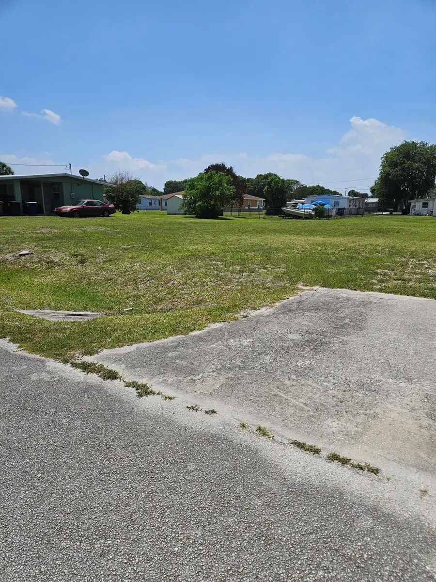 1909 N 16th Street, Fort Pierce, FL 34950 - #3
