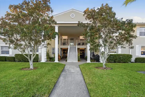 428 Grove Isle Circle #9, Vero Beach, FL 32962