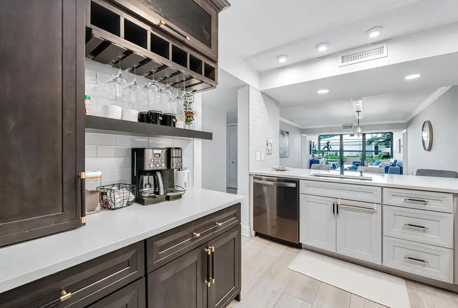 3710 Whitehall Drive #105, West Palm Beach, FL 33401 - #3