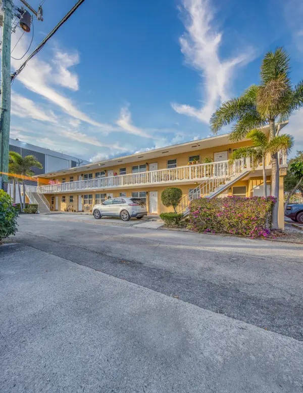 111 N L Street #8, Lake Worth Beach, FL 33460