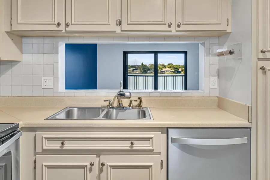 5510 Lakeside Drive #202, Margate, FL 33063 - #3