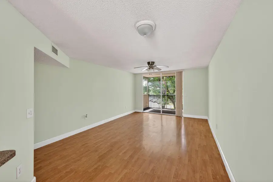 8373 Lake Drive #Apt 307, Doral, FL 33166 - #2