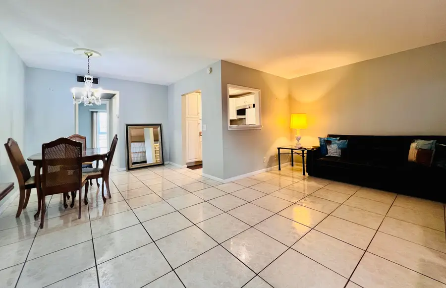 330 Southampton B, West Palm Beach, FL 33417 - #3