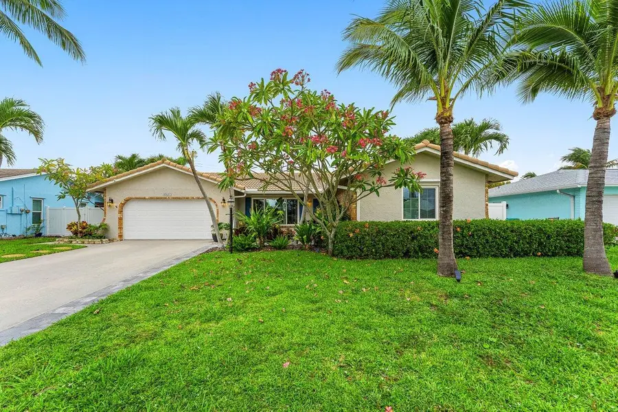 2527 SW 12th Street, Boynton Beach, FL 33426 - #2