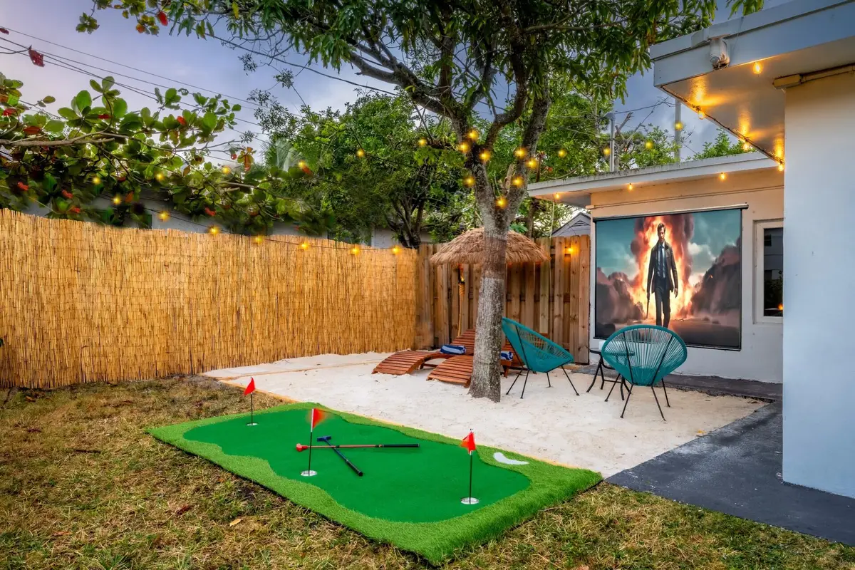 3961 NE 10th Avenue, Oakland Park, FL 33334 - #1