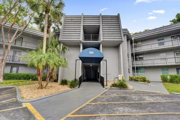 9080 Lime Bay Boulevard #104, Tamarac, FL 33321