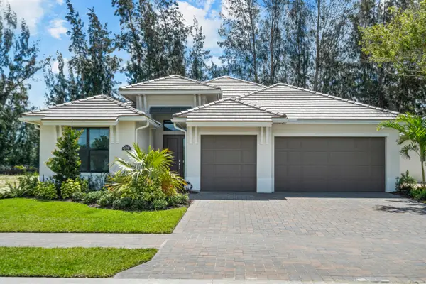 692 Ravens Landing Drive, Vero Beach, FL 32968