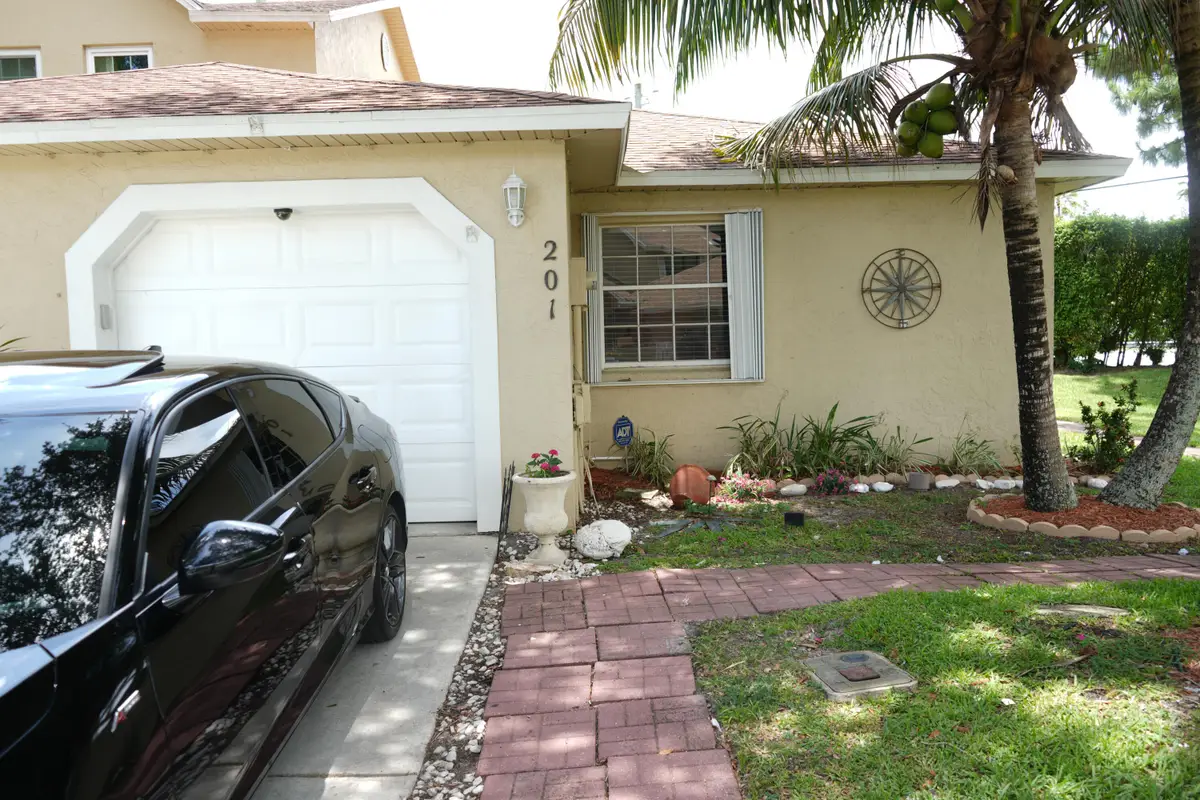 201 Maplewood Drive #201, Greenacres, FL 33415 - #1