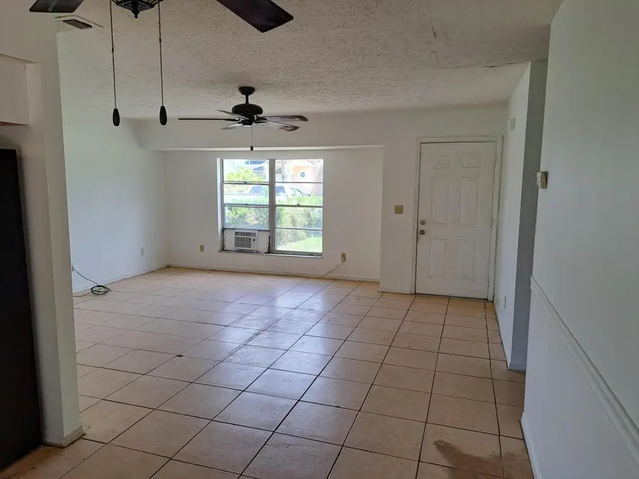 267 SW Moselle Avenue, Port Saint Lucie, FL 34984 - #3