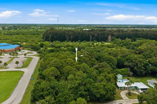 1815 Flora Lane, Vero Beach, FL 32966