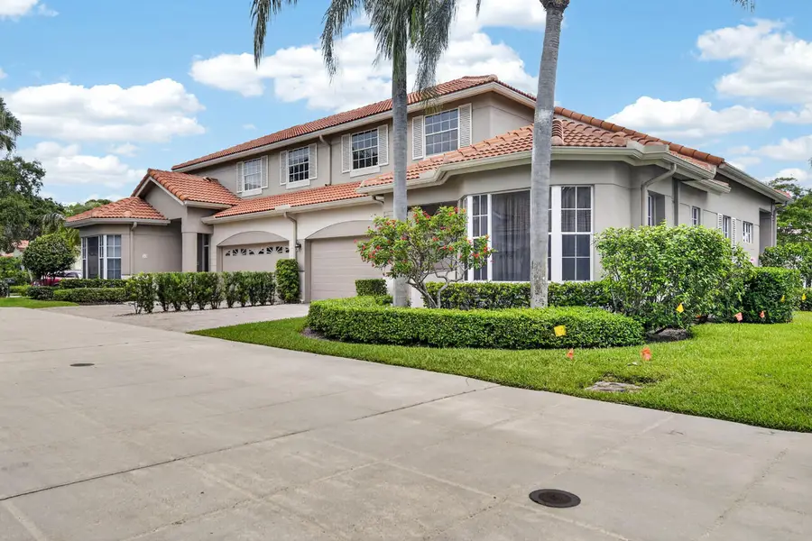 32 Monterey Pointe Drive, Palm Beach Gardens, FL 33418 - #3