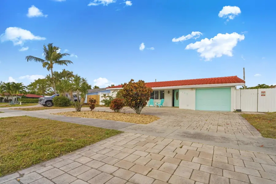 1123 SE 2nd Avenue, Deerfield Beach, FL 33441 - #2