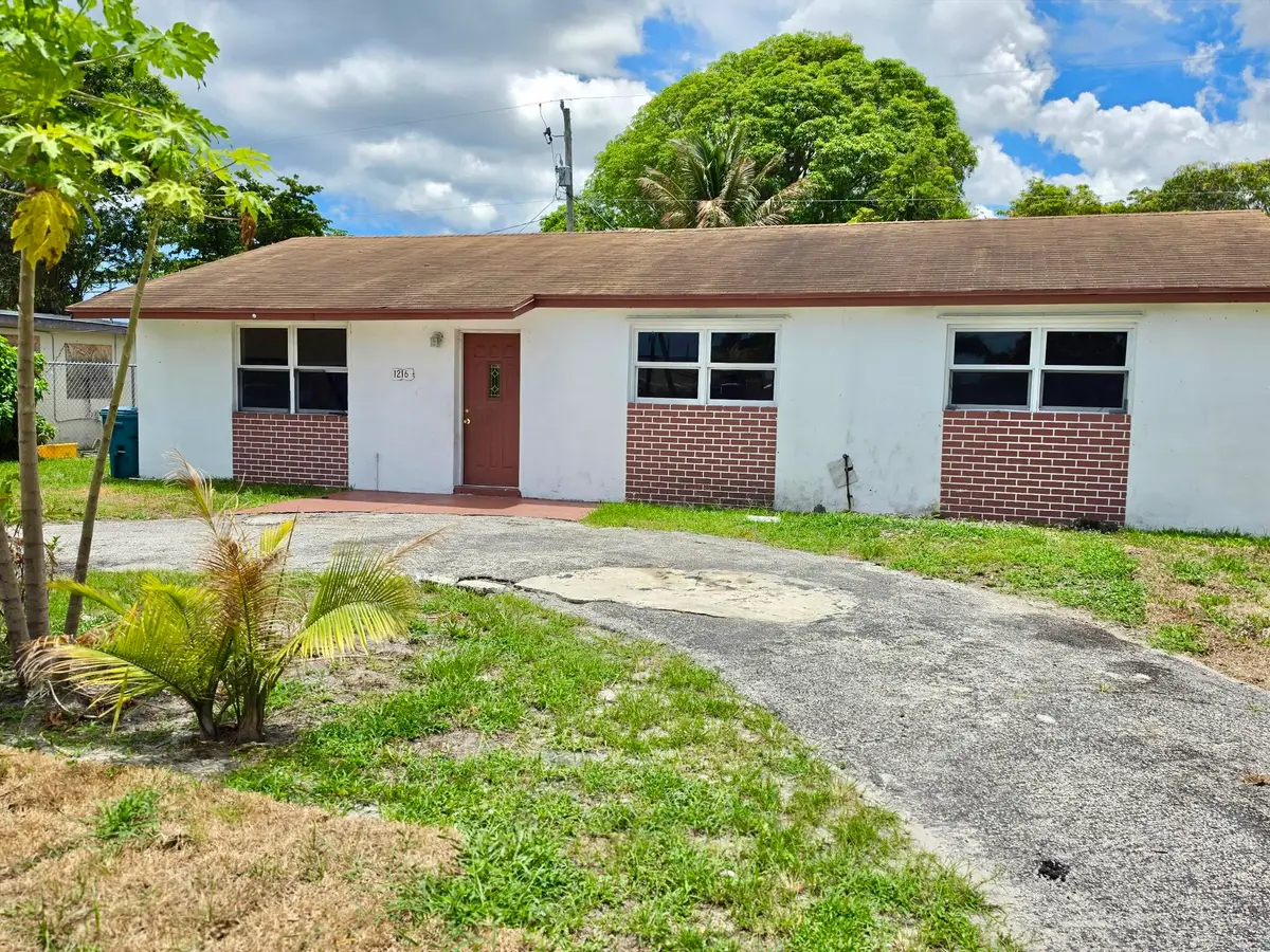 1216 Giller Avenue, Mangonia Park, FL 33407 - #1