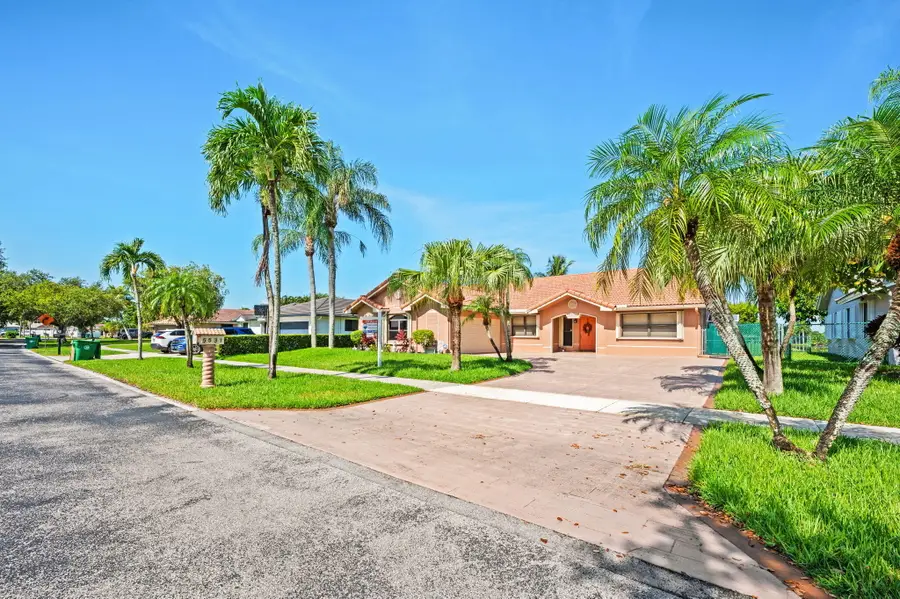 5531 Hawkes Bluff Avenue, Davie, FL 33331 - #2