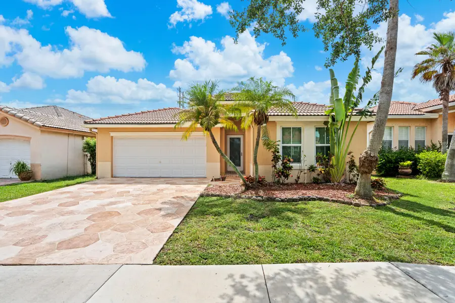 376 E Royal Cove Circle, Davie, FL 33325 - #3