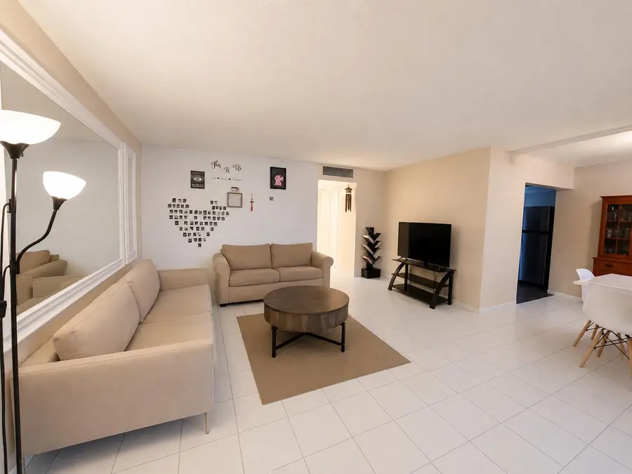 5203 NE 24th Terrace #B108, Fort Lauderdale, FL 33308 - #3