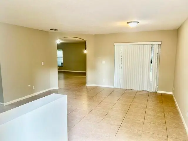 541 Alejandro Lane, West Palm Beach, FL 33413 - #2