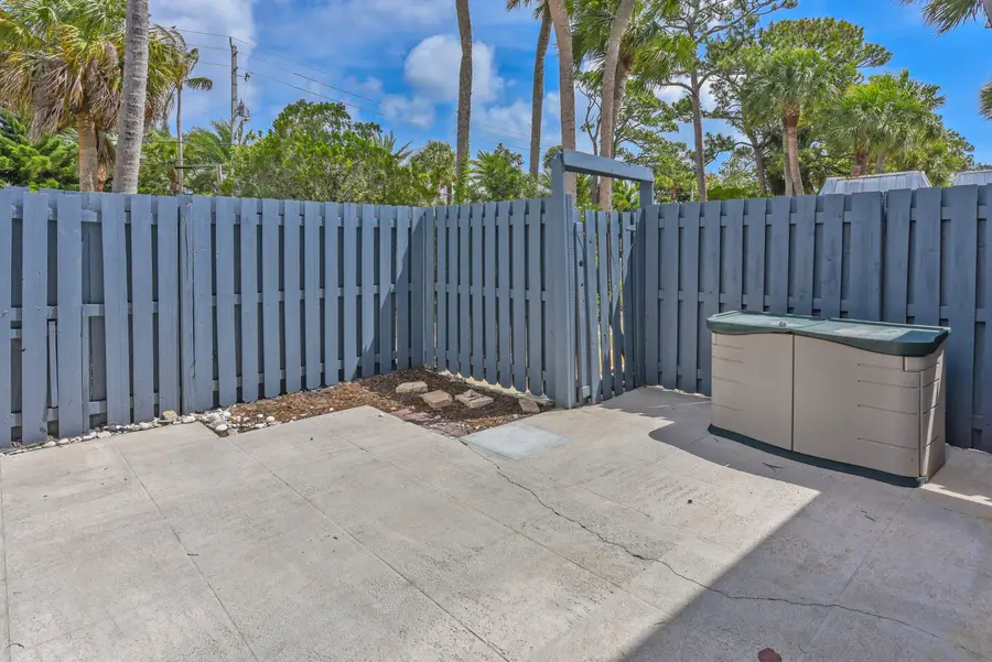 3802 SE Jefferson Street, Stuart, FL 34997 - #2