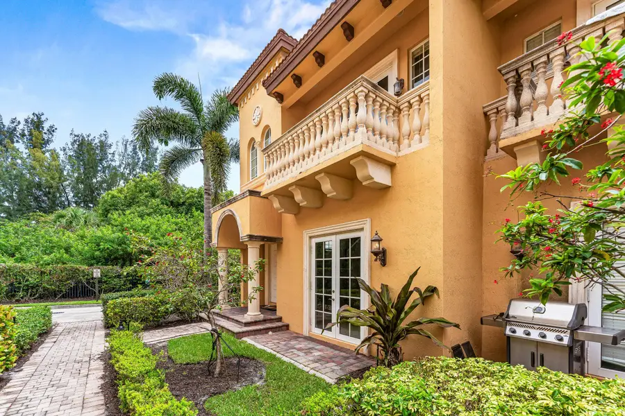 210 NE 69th Circle, Boca Raton, FL 33487 - #2
