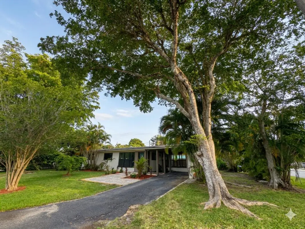 2513 NW 8th Avenue, Fort Lauderdale, FL 33311 - #1