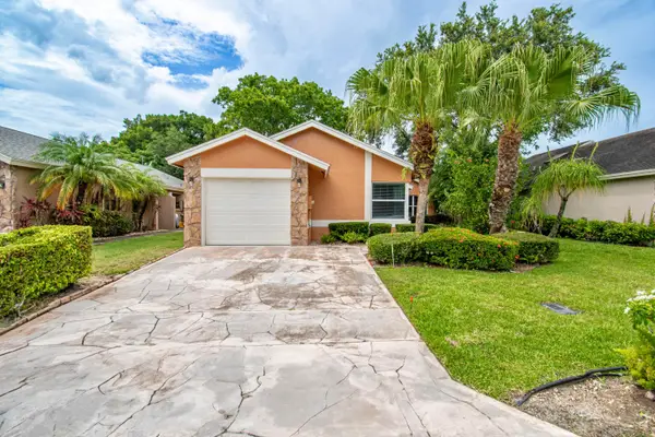 7601 Martinique Boulevard, Boca Raton, FL 33433