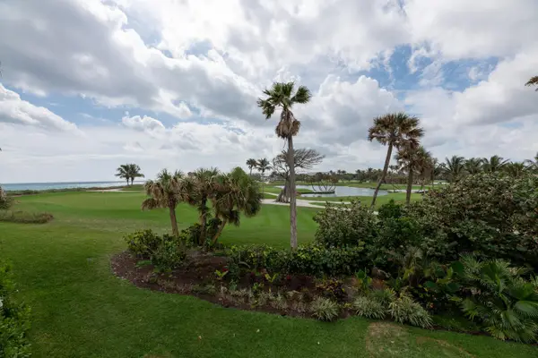 2335 S Ocean Boulevard #19e, Palm Beach, FL 33480