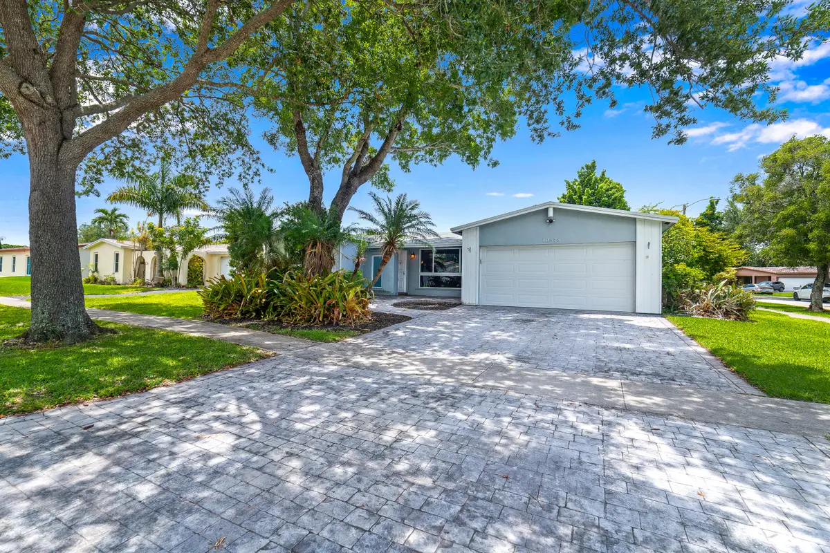 10578 NW 3 Street, Plantation, FL 33324 - #1