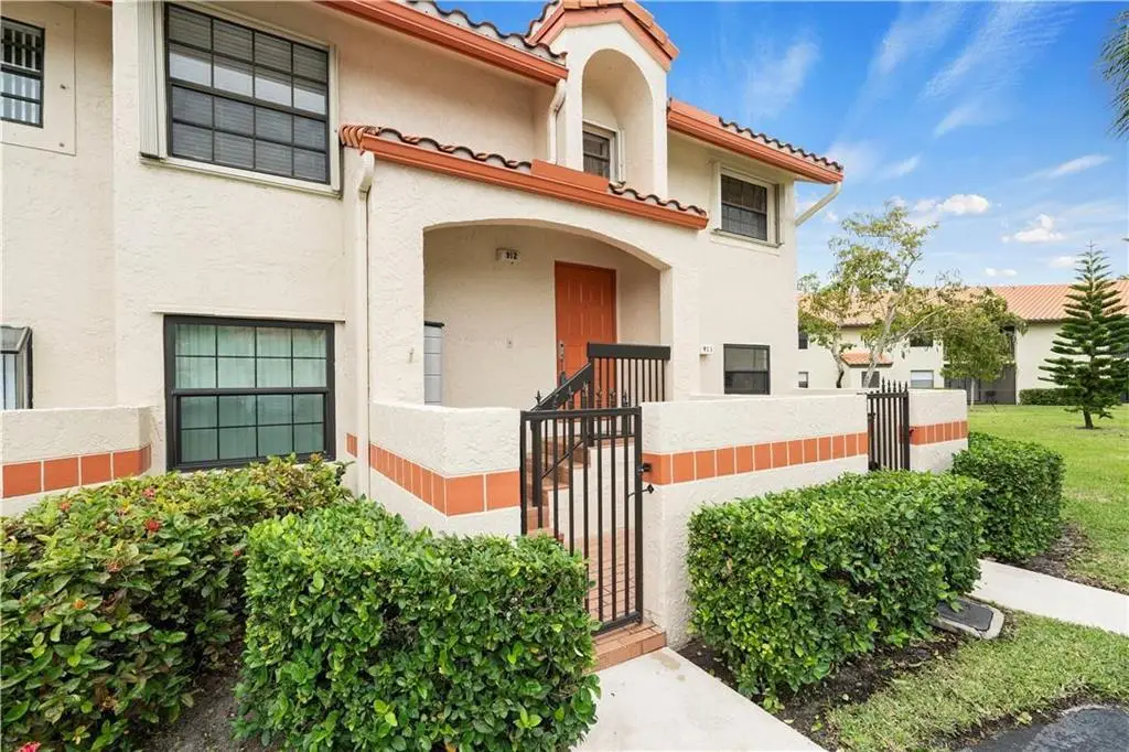 912 Congressional Way, Deerfield Beach, FL 33442 - #1