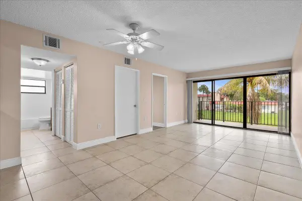 1524 Lake Crystal Drive #F, Royal Palm Beach, FL 33411