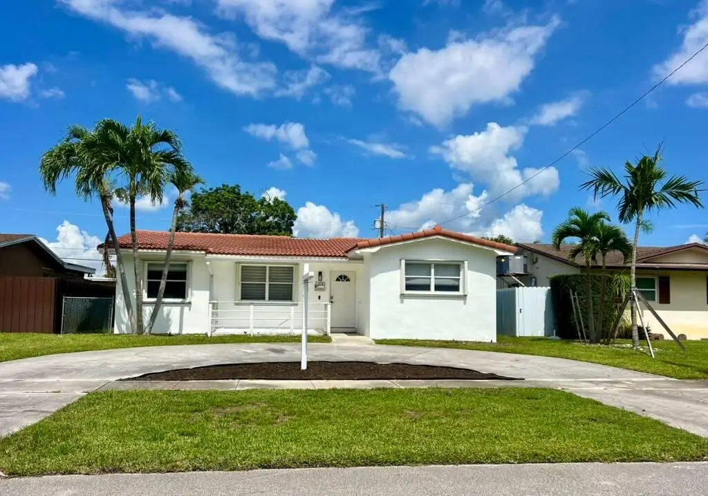 2200 N 47th Avenue, Hollywood, FL 33021 - #1