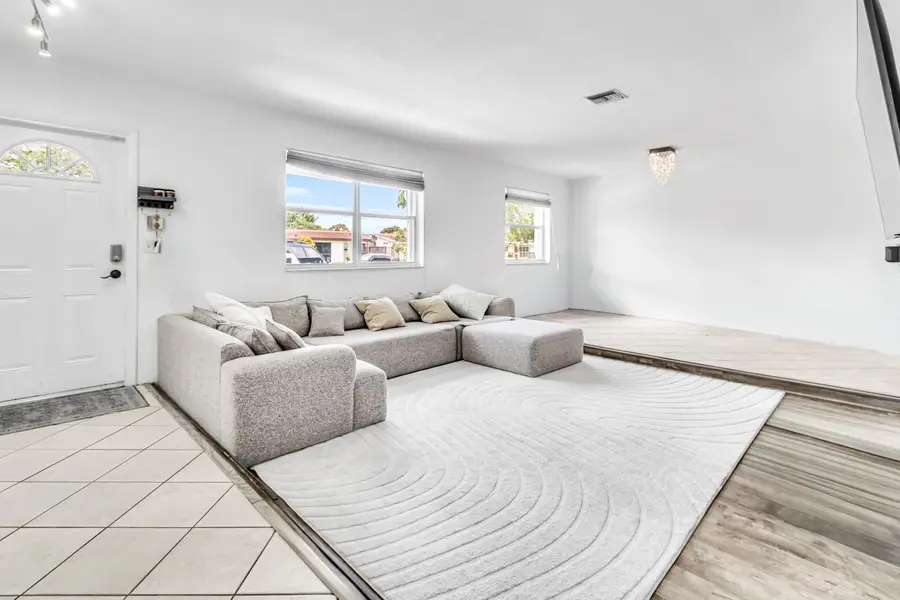 2200 N 47th Avenue, Hollywood, FL 33021 - #3