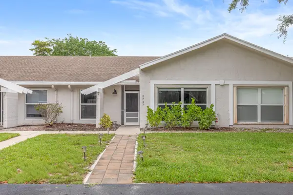 2737 Zorno Way, Delray Beach, FL 33445