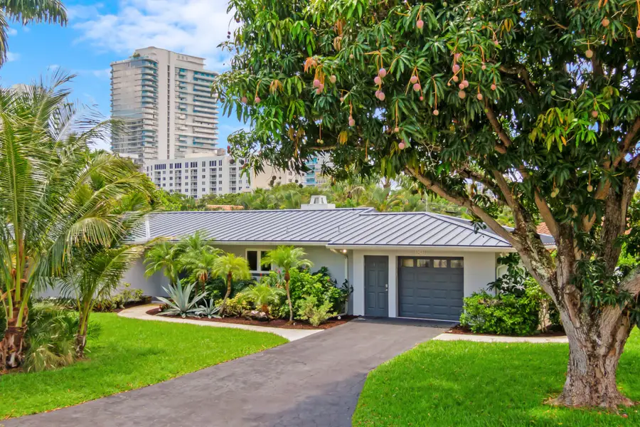 3240 Lakeview Drive, Pompano Beach, FL 33062 - #2