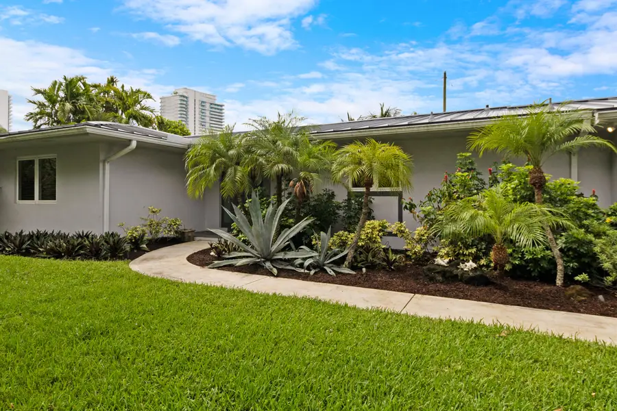 3240 Lakeview Drive, Pompano Beach, FL 33062 - #3