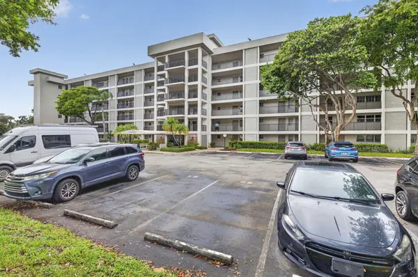 3000 S Course Drive #103, Pompano Beach, FL 33069