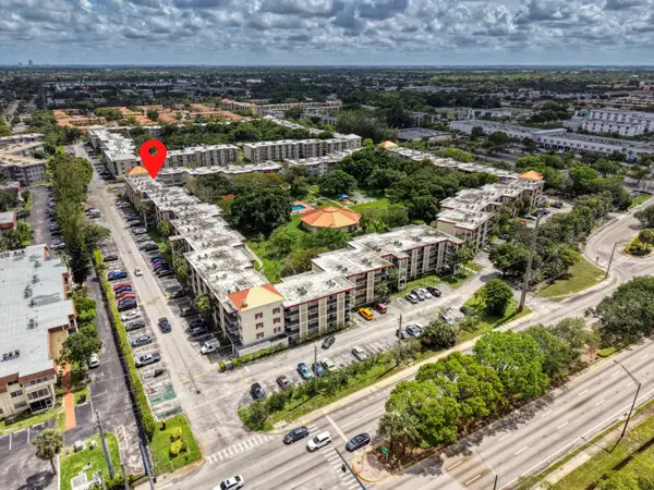 3001 NW 48th Avenue #439, Lauderdale Lakes, FL 33313