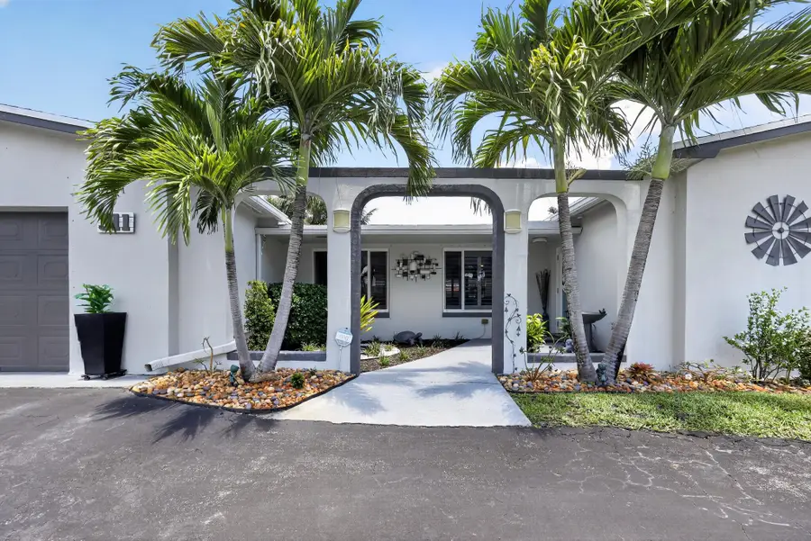 311 NW 93rd Terrace, Pembroke Pines, FL 33024 - #2