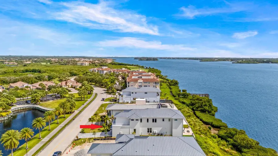 4842 S Harbor Drive, Vero Beach, FL 32967 - #2