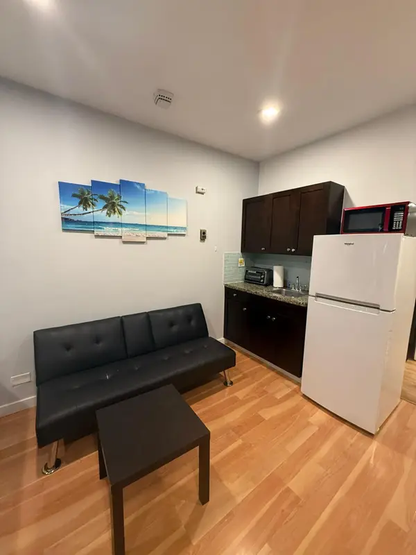26 Diplomat Parkway #2223, Hallandale Beach, FL 33009