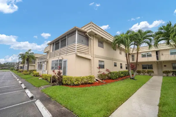716 Saxony Place #O, Delray Beach, FL 33446